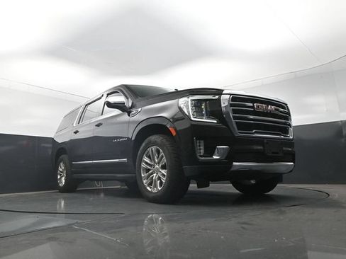 Used 2022 GMC Yukon XL SLT AWD/4WD image 27