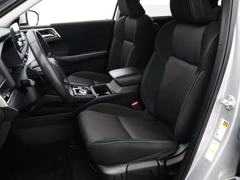 Used 2023 Mitsubishi Outlander ES AWD/4WD image 11
