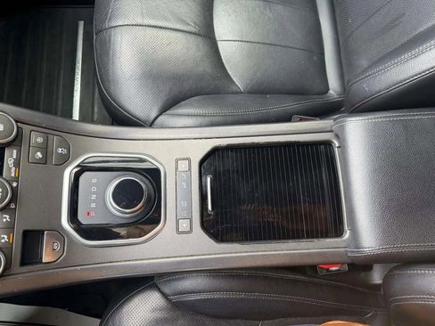 Used 2019 Land Rover Range Rover Evoque image 34