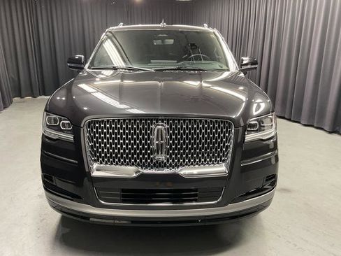 Used 2024 Lincoln Navigator Reserve AWD/4WD image 8