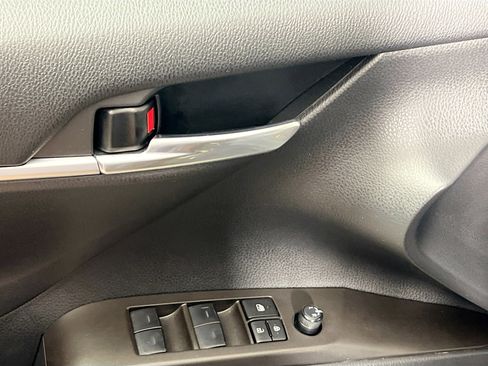 Used 2023 Toyota Camry SE image 16