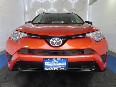 Used 2016 Toyota RAV4 LE image 2