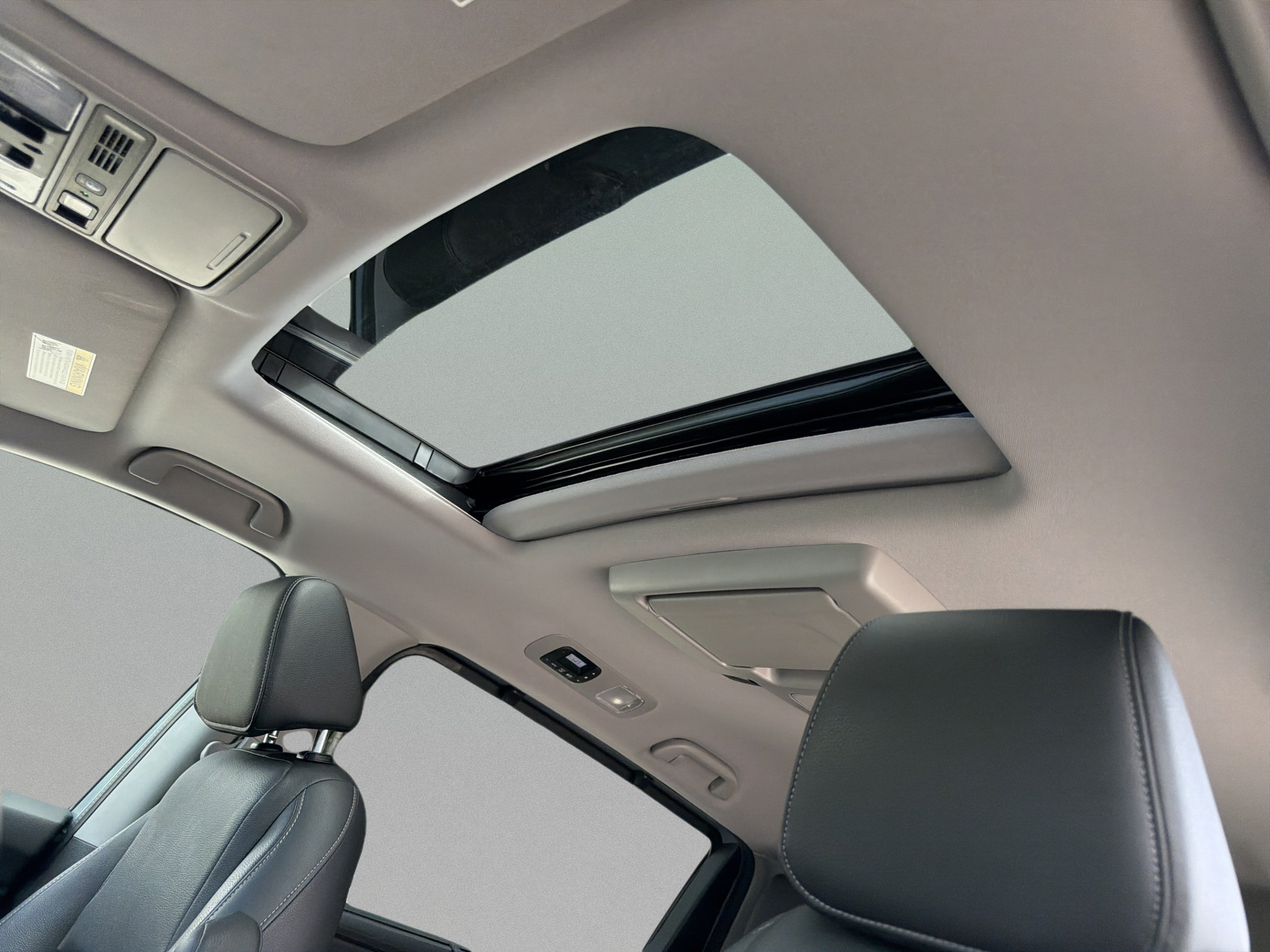 Used 2024 Honda Odyssey Touring image 26