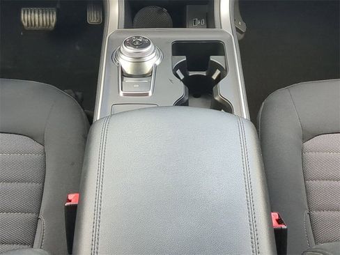 Used 2022 Ford Edge SE w/ Black Appearance Package image 20