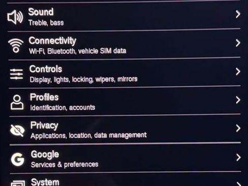 Used 2025 Volvo V60 B5 Cross Country Plus image 26