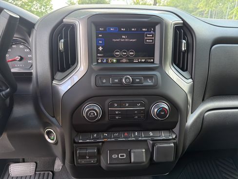 Used 2026 Chevrolet Silverado 2500 Custom w/ Custom Value Package AWD/4WD image 26
