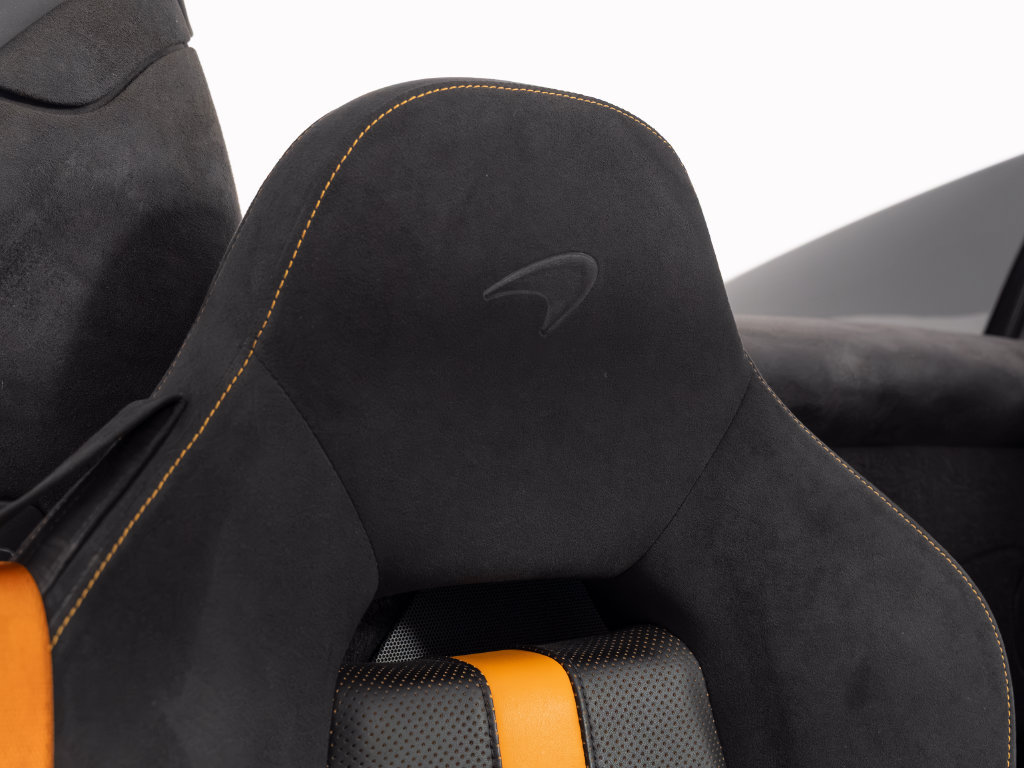Used 2018 McLaren 570S Spider RWD image 35