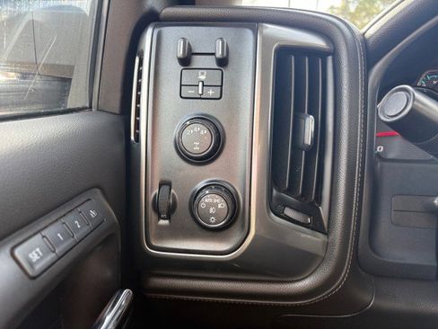 Used 2019 Chevrolet Silverado 2500 LTZ w/ Duramax Plus Package image 11