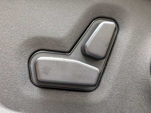 Used 2024 Jeep Compass Limited image 20