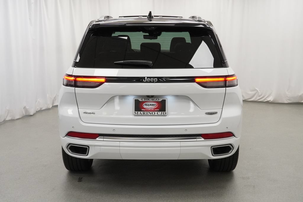 Certified 2022 Jeep Grand Cherokee Summit w/ Adv Protech Group IV AWD/4WD image 19