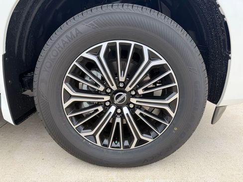 New 2026 Nissan Armada Platinum image 38