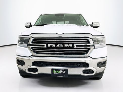 Used 2022 RAM 1500 Laramie AWD/4WD image 2