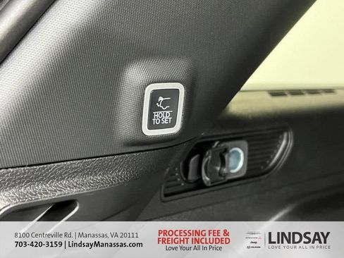 New 2025 Jeep Grand Cherokee Altitude AWD/4WD image 9