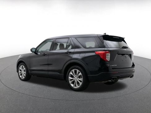 Used 2024 Ford Explorer Limited AWD/4WD image 7