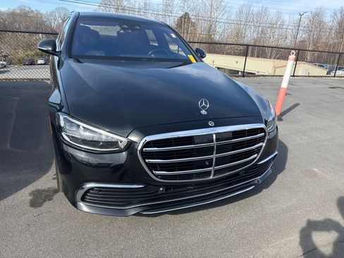 Used 2021 Mercedes-Benz S 580 4MATIC Sedan image 4
