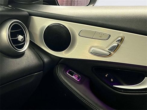 Certified 2022 Mercedes-Benz GLC 300 4MATIC image 32