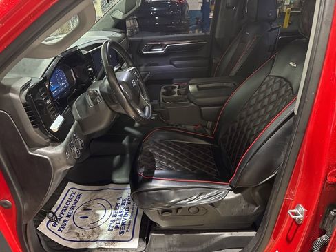 Used 2022 Chevrolet Silverado 1500 RST image 13