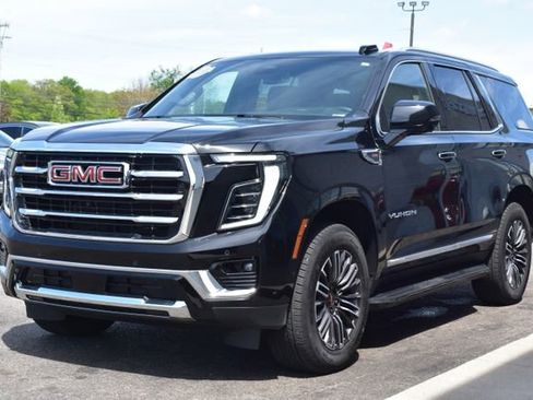 Used 2025 GMC Yukon Elevation AWD/4WD image 14