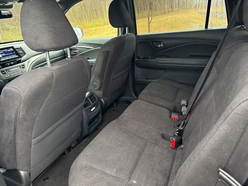 Used 2022 Honda Pilot Sport image 17