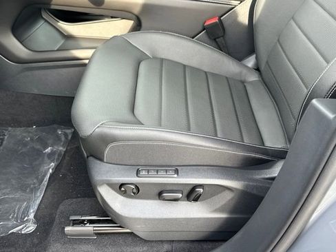 New 2026 Volkswagen Atlas Cross Sport SEL R-Line AWD/4WD image 26
