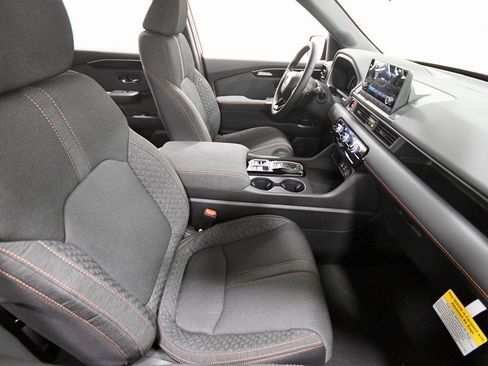 New 2025 Honda Pilot Sport image 12