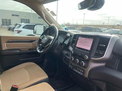 Used 2022 RAM 2500 Big Horn w/ Level C Equiment Group image 2