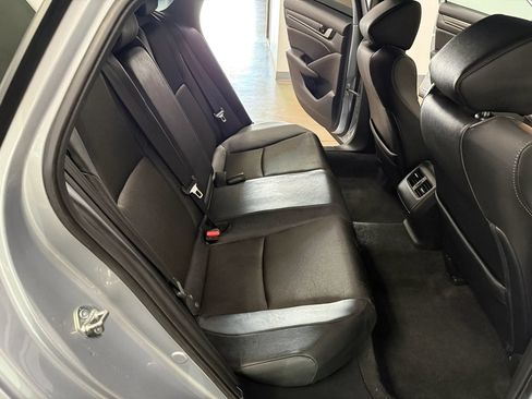 Used 2020 Honda Accord Sport image 12