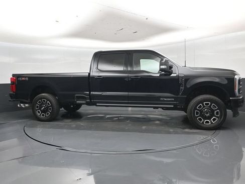 Used 2026 Ford F250 Platinum AWD/4WD image 2