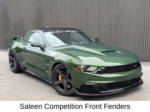 Used 2022 Ford Mustang GT Premium w/ Black Accent Package RWD image 9