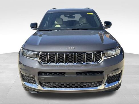 New 2025 Jeep Grand Cherokee L Limited w/ Luxury Tech Group II RWD image 2