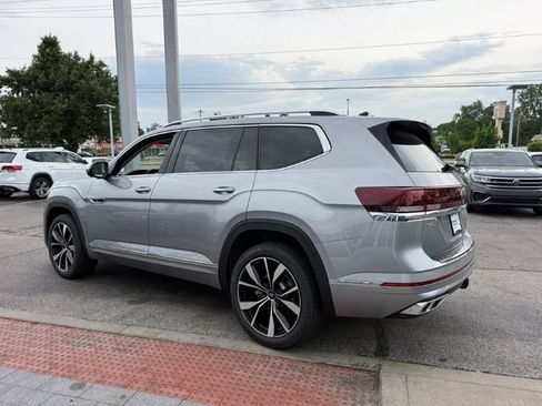 New 2026 Volkswagen Atlas SEL Premium R-Line AWD/4WD image 4