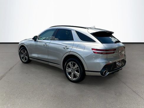 Used 2022 Genesis GV70 3.5T Sport AWD/4WD image 5
