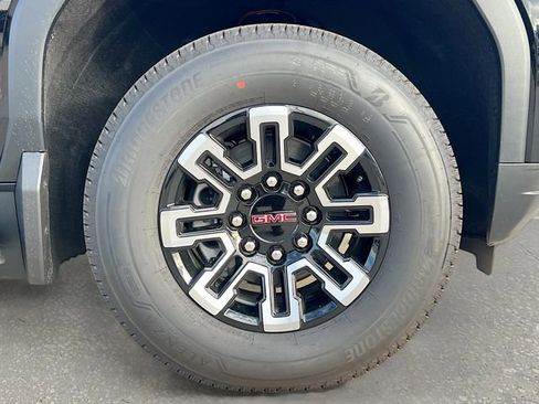 New 2026 GMC Sierra EV Elevation image 19