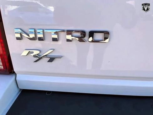 Used 2007 Dodge Nitro R/T RWD image 24