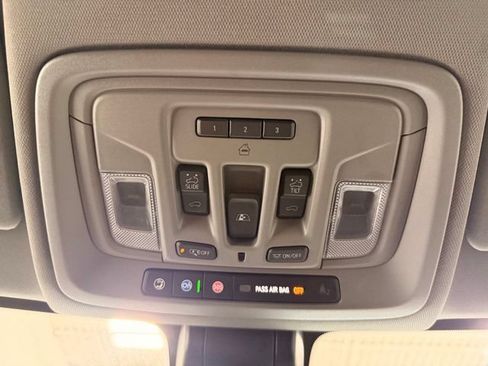 Used 2022 Chevrolet Silverado 2500 LTZ w/ LTZ Premium Package AWD/4WD image 52