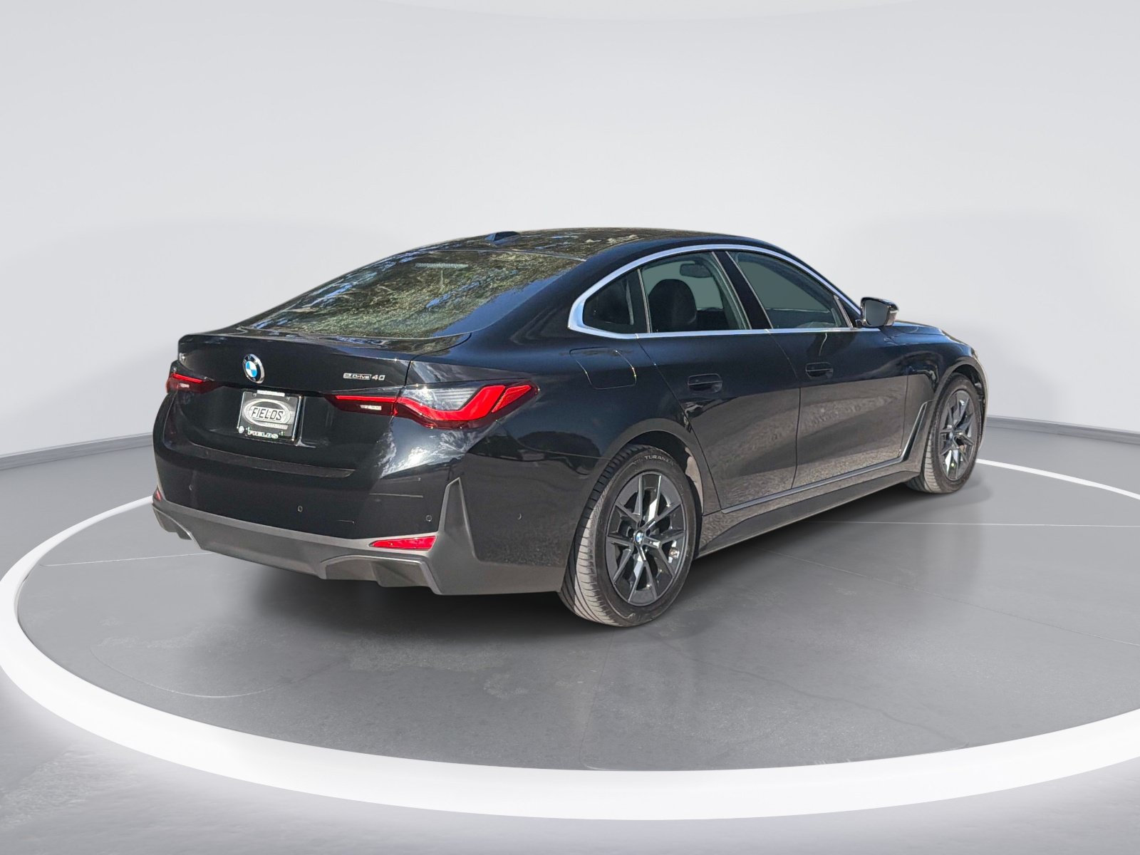 Used 2026 BMW i4 eDrive40 w/ Premium Package RWD image 3