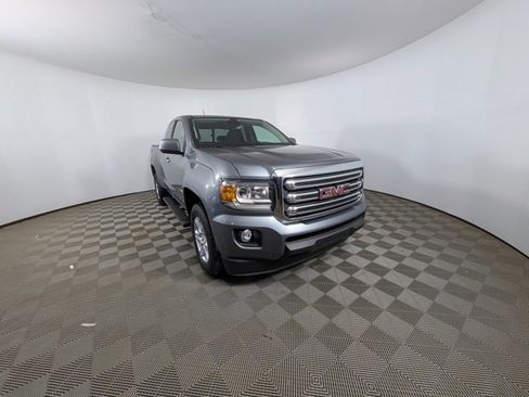 Used 2020 GMC Canyon SLE w/ Driver Alert Package image 27