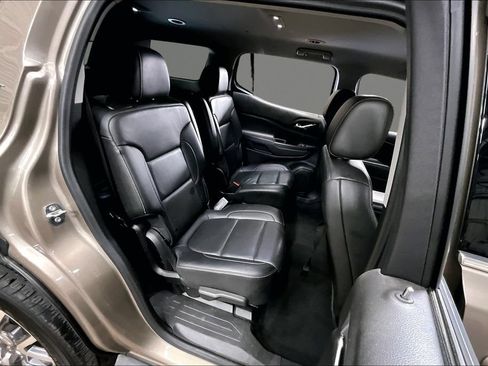Certified 2023 GMC Acadia SLT AWD/4WD image 21