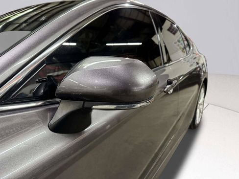 Used 2020 Toyota Camry XLE FWD image 11