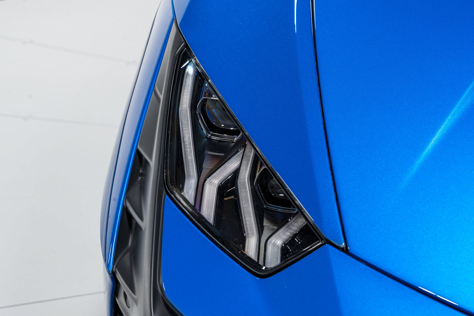 Used 2023 Lamborghini Huracan Tecnica RWD image 41