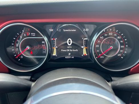 Used 2021 Jeep Gladiator Rubicon AWD/4WD image 29