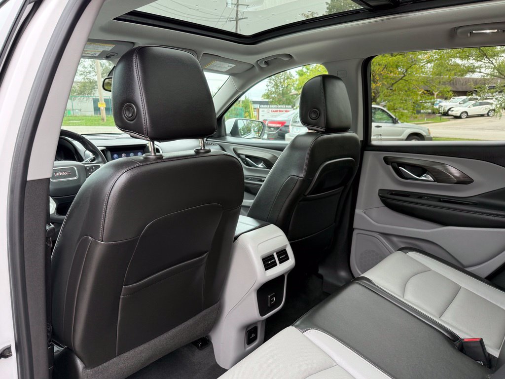 Used 2022 GMC Terrain SLT w/ Infotainment Package II AWD/4WD image 15
