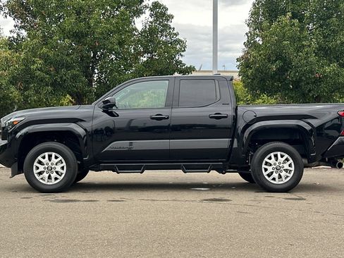 Certified 2025 Toyota Tacoma SR5 RWD image 8