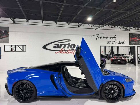 Used 2020 McLaren GT image 16