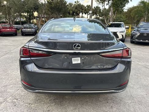 Certified 2023 Lexus ES 250 w/ Premium Package image 24