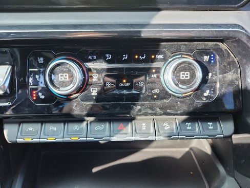 Certified 2022 GMC Sierra 1500 AT4X image 22