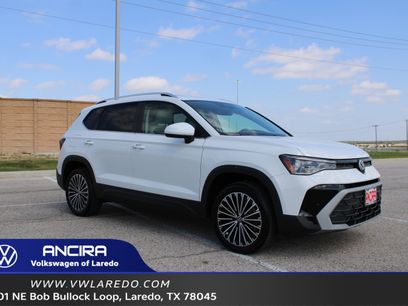 New 2025 Volkswagen Taos SE