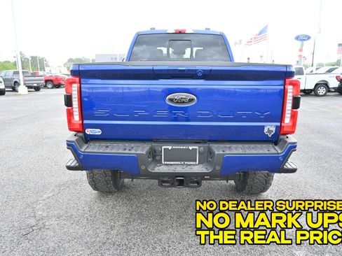 New 2026 Ford F250 Lariat w/ Black Appearance Package AWD/4WD image 4