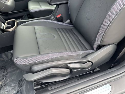 New 2026 MINI Cooper 2-Door Hardtop FWD image 9