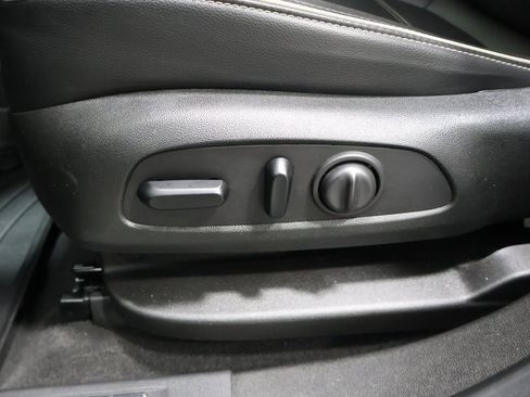 Used 2020 GMC Acadia Denali w/ Denali Ultimate Package image 14